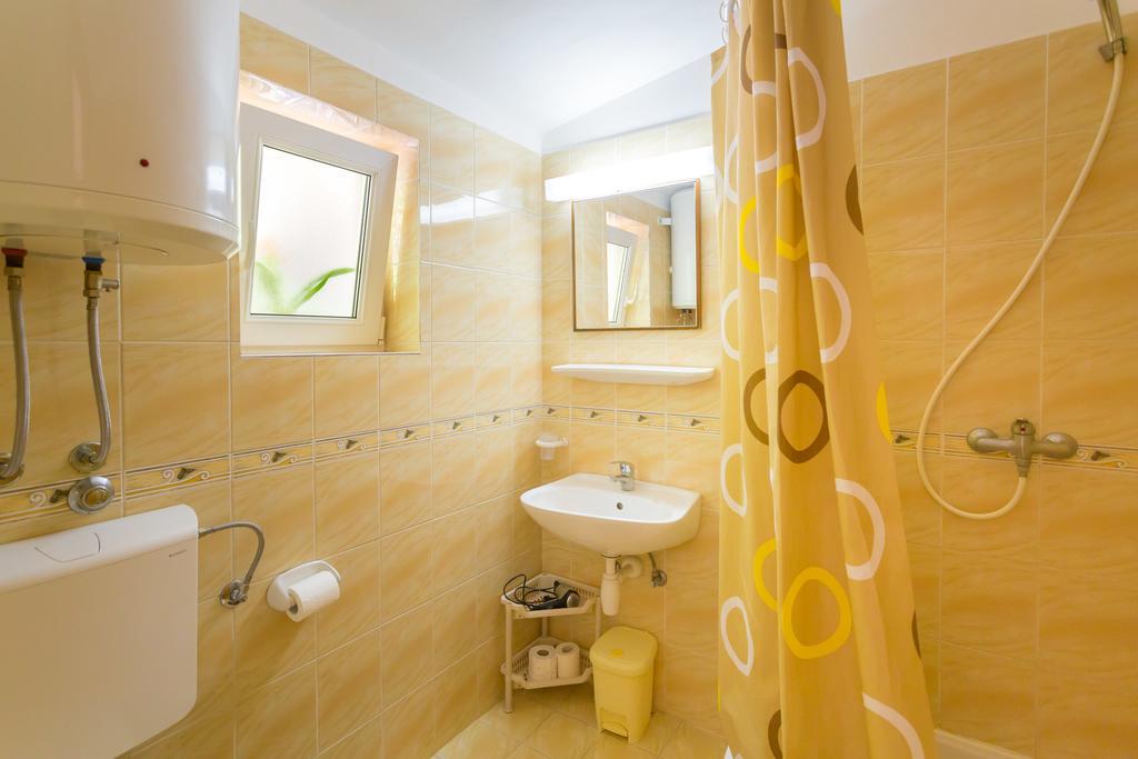 Apartma Marin *